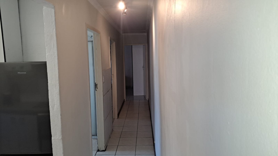 2 Bedroom Property for Sale in New Woodlands Western Cape